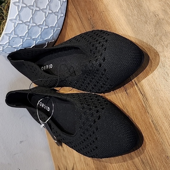 Torrid - 7WW, Almond Toe Fly Knit Flat (Wide Width) in Black - Picture 3 of 14